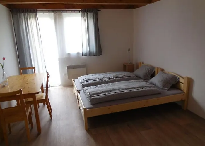 Vojtech Jestrab - Rodinne Vinarstvi بيت للعطل Mutěnice